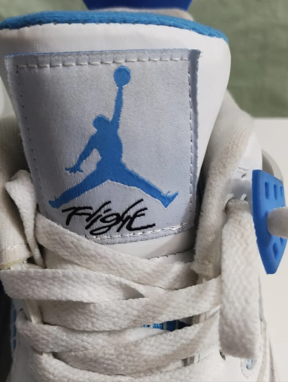 Size 9 - Air Jordan 4 Retro 2024 Military Blue